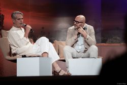 Untitled-1_0005_@FIFM-2022-In-Conversation-With-Jeremy-Irons-11